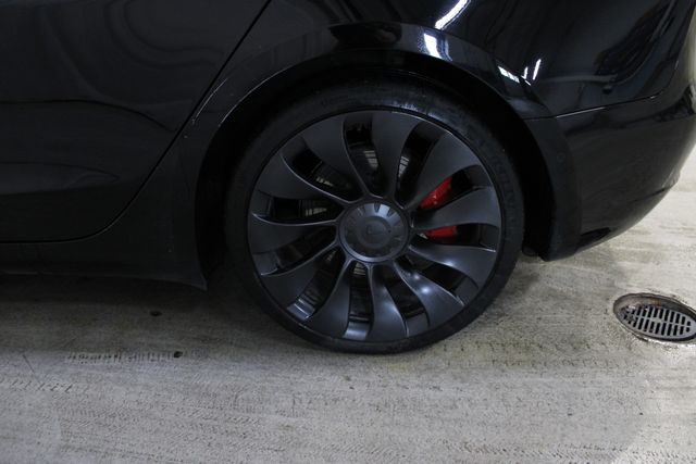 Used 2022 Black Tesla Performance image 39