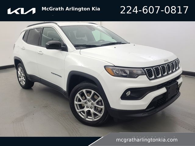 Bright White Clearcoat 2024 Jeep Compass SUV / Crossover Four-Wheel Drive 8-Speed Automatic