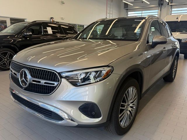 Mojave Silver Metallic 2024 Mercedes-Benz GLC 300 4MATIC SUV / Crossover All-Wheel Drive 9-Speed Automatic