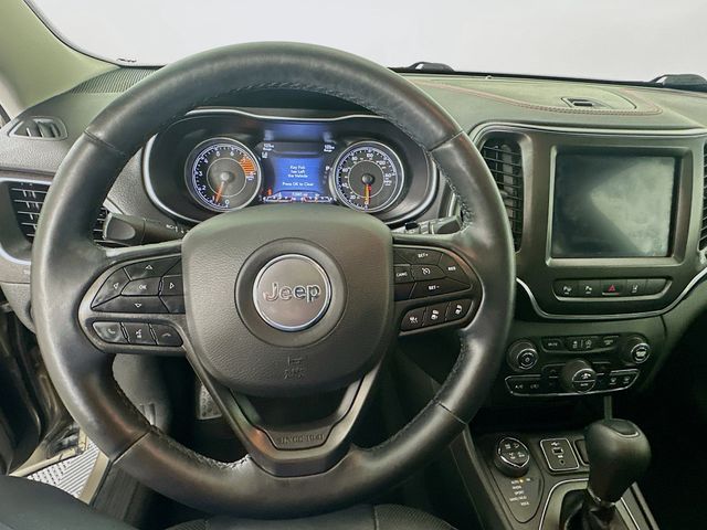 Thumbnail: 2019 Jeep Cherokee - 11