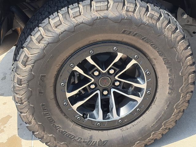 Used 2025 Jeep Wrangler SUV