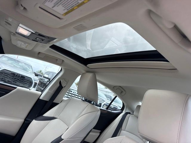 Used 2024 Lexus ES Sedan