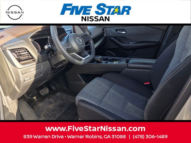 Used 2021 Silver Nissan SV image 5