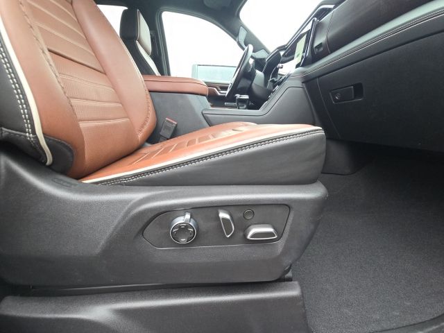 Photo of 2024 GMC Sierra 1500 Denali Ultimate in Dallas, GA - 7,  2024 GMC Sierra 1500 Denali Ultimate:C02317