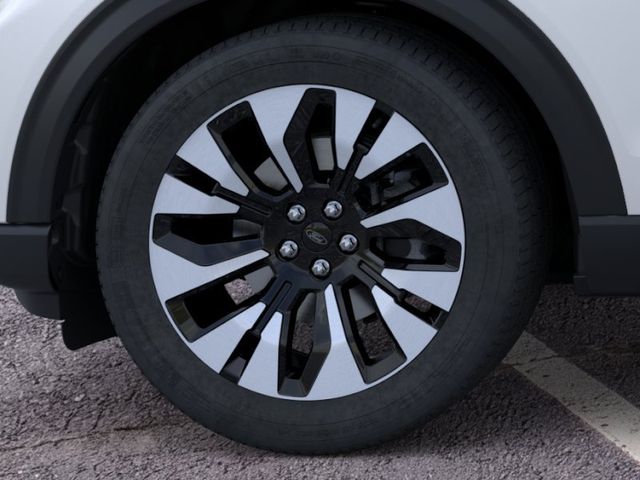 New 2026 White Ford Platinum image 19
