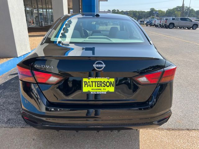 2025 Nissan Altima SV - Photo 7