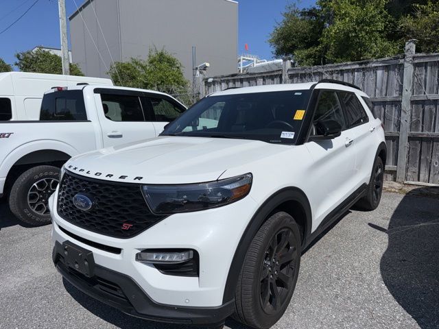 2024 Ford Explorer ST 4WD's photo