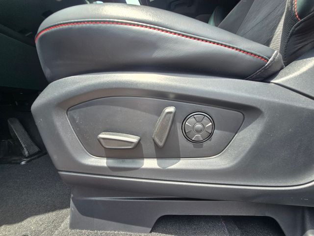 2025 Ford Explorer ST:169584A