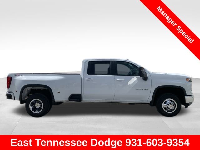 2024 Chevrolet Silverado 3500HD LT photo