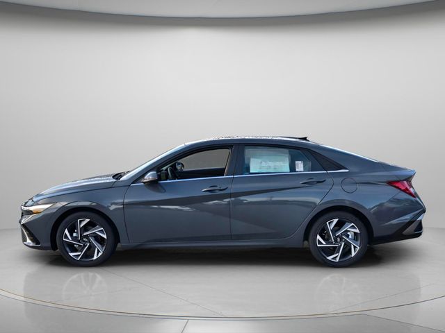 2026 Hyundai Elantra - $26,867