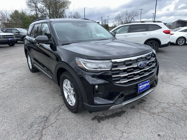 2025 Ford Explorer Active RWD