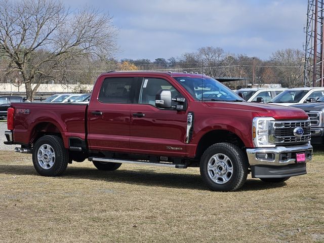 2026 Ford F-250 Super Duty XLT Crew Cab 4WD