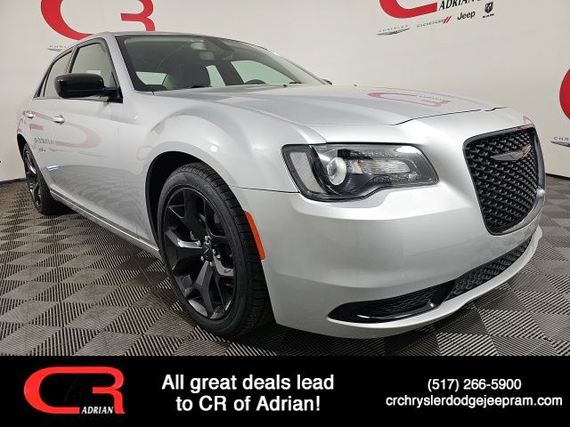 2023 Chrysler 300 Touring RWD