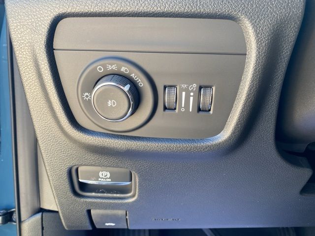 2026 Jeep Grand Cherokee Limited - Steel Blue exterior view 13