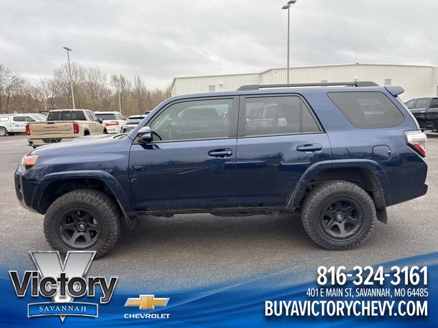 Nautical Blue Metallic 2022 Toyota 4Runner TRD Off-Road Premium 4WD SUV / Crossover Four-Wheel Drive 5-Speed Automatic