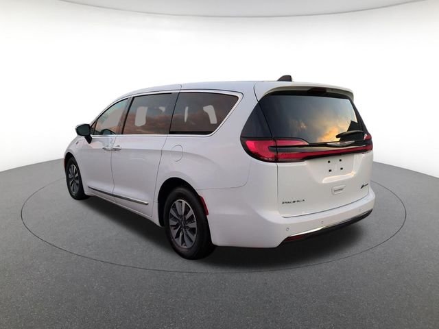 used 2023 Chrysler Pacifica Hybrid car, priced at $26,990