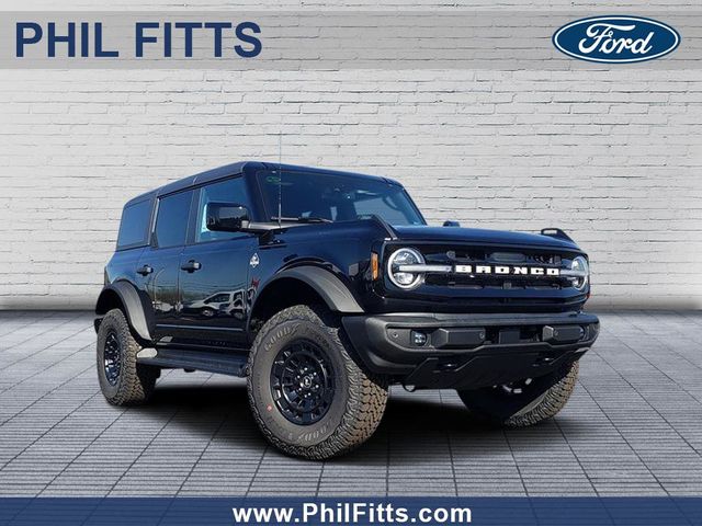 2026 Ford Bronco Outer Banks® - 0