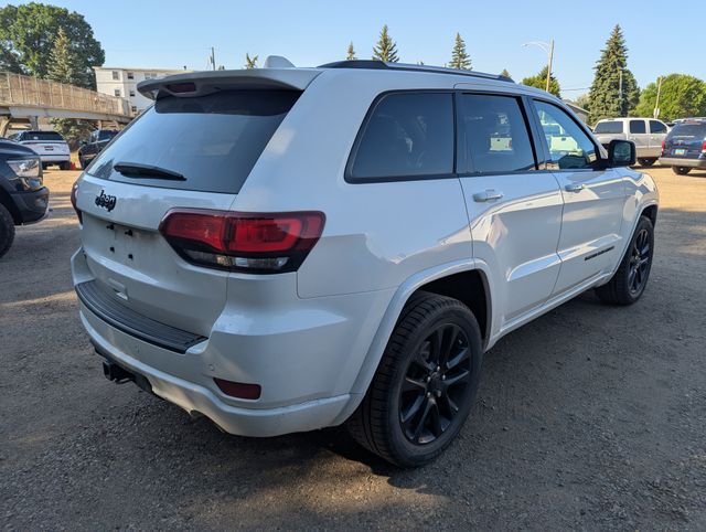 2019 Bright White Clearcoat Jeep Grand Cherokee Altitude 4X4 SUV