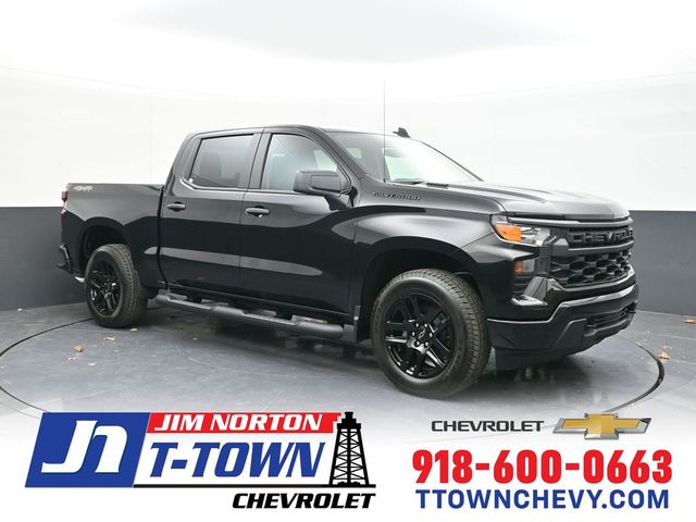 Black 2026 Chevrolet Silverado 1500 Custom Crew Cab 4WD Pickup Truck Four-Wheel Drive 8-Speed Automatic