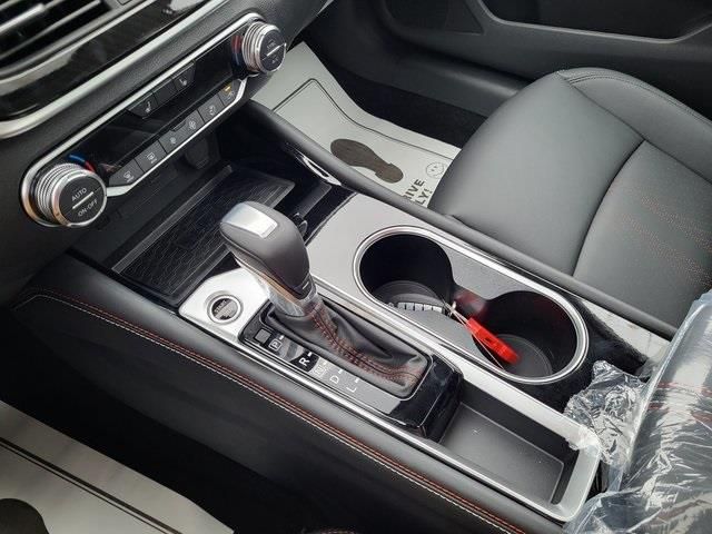 New 2025 White Nissan 2.5 SR image 19