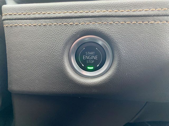 Used 2025 Cadillac Escalade For Sale in New Hudson, MI