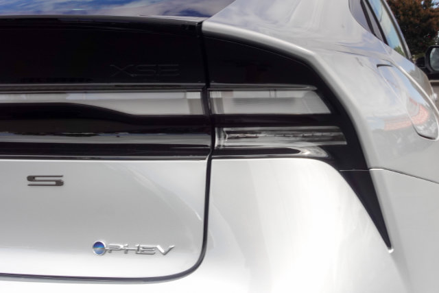 New 2027 Toyota Prius Plug-in Hybrid Sedan