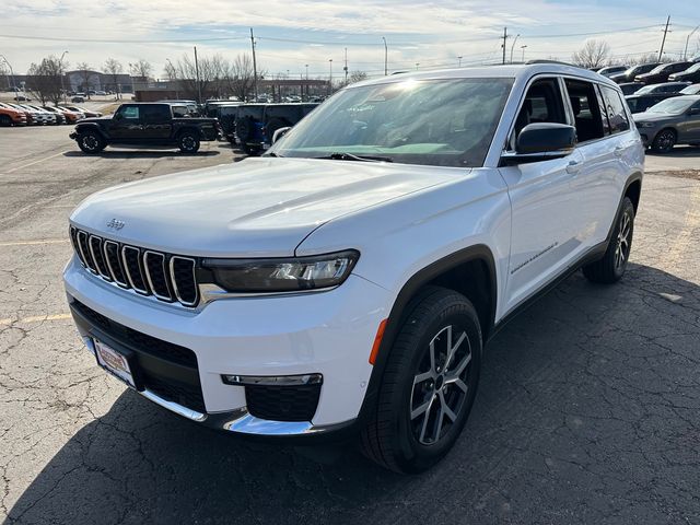 Used 2024 Jeep Grand Cherokee L Limited with VIN 1C4RJKBG9R8605028 for sale in Kansas City