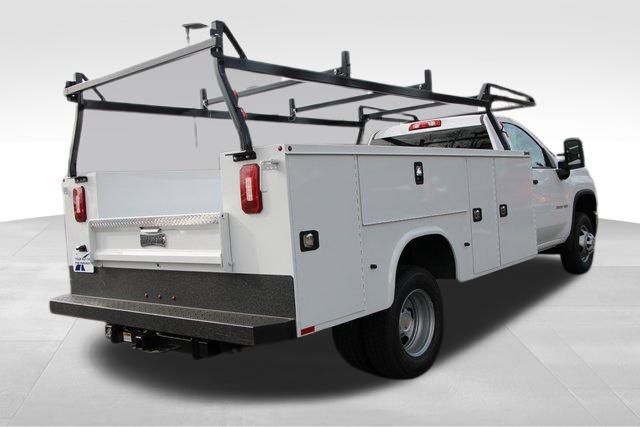 2024 Chevrolet Silverado 3500HD Work Truck 2