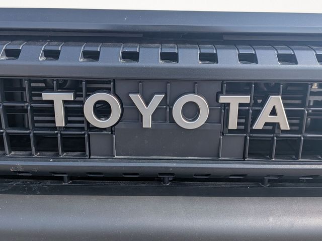 2024 Toyota Land Cruiser - Image 9