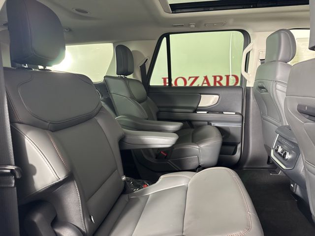 2025 Space Silver Metallic Ford Expedition Max 4X4 SUV