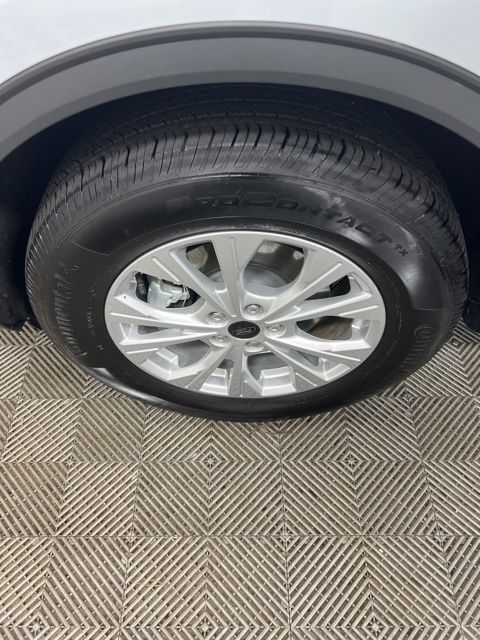 New 2026 Silver Ford Active image 7