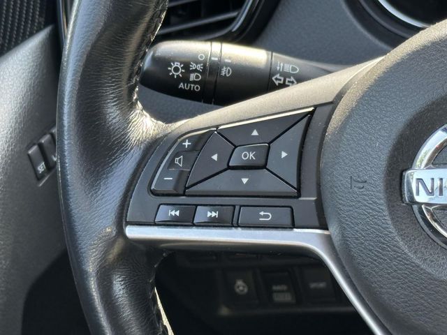 2017 Nissan Rogue SL - Photo 22