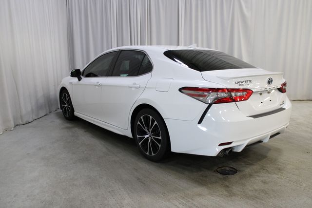 Used 2019 White Toyota SE image 29