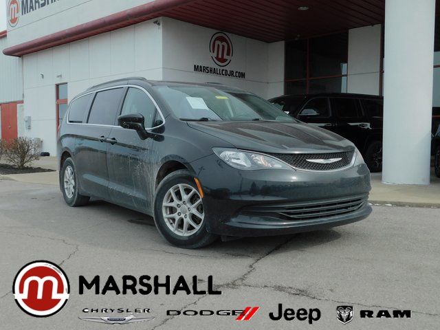 2020 Chrysler Voyager LX FWD