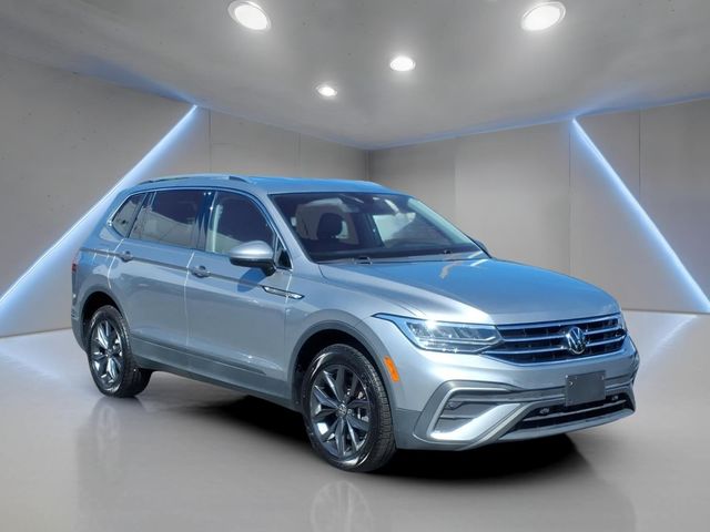 Silver 2022 Volkswagen Tiguan SUV / Crossover All-Wheel Drive 8-Speed Automatic
