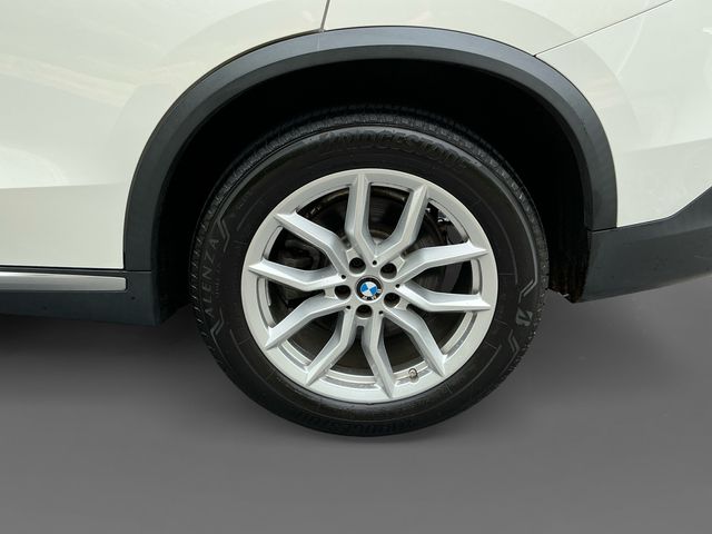 BMWX516