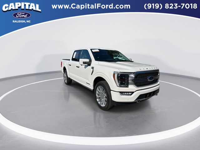 Used 2021 White Ford Limited image 2