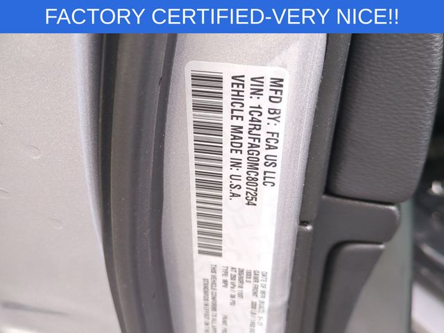 Used 2021 Silver Jeep Laredo E image 39