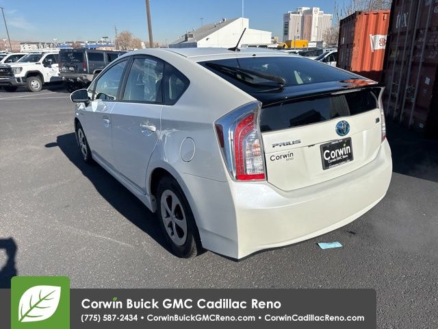 2015 Toyota Prius Four 17