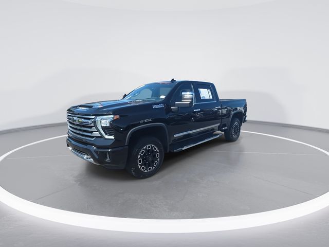 Used 2024 Black Chevrolet High Country image 8