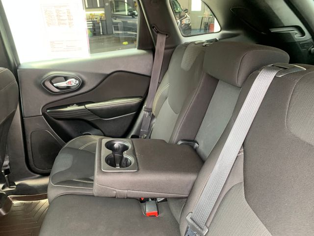 Used 2015 Jeep Cherokee SUV