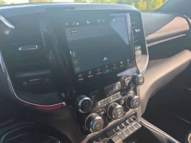 Used 2022 Diamond Black Ram Laramie image 20