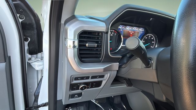Used 2023 White Ford XLT image 22