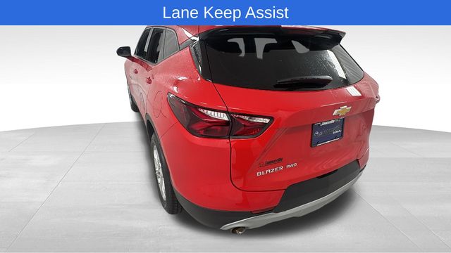 View vehicle photo 5