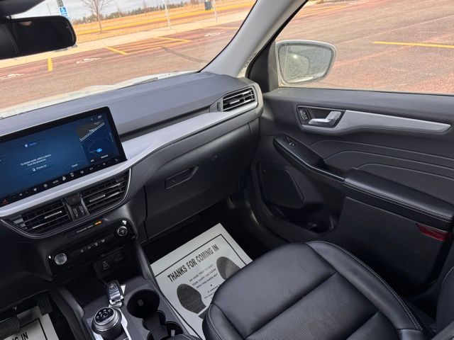 2025 Ford Escape Platinum