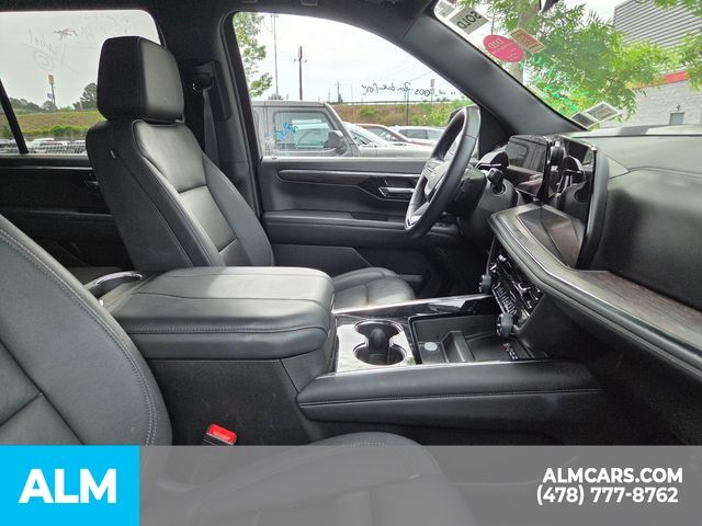 Used 2025 Black Chevrolet LT image 21