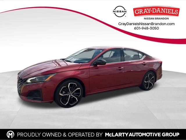 2023 Nissan Altima SR