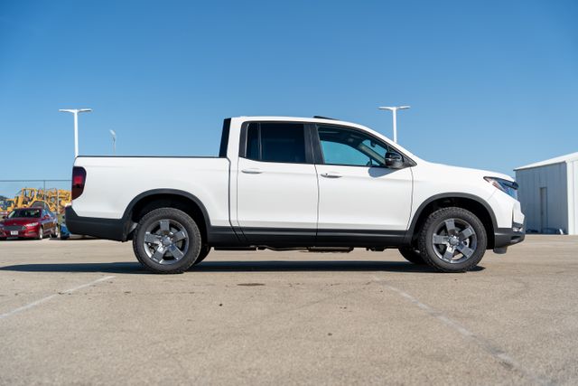 2025 Honda Ridgeline TrailSport 8