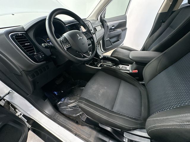 2017 Mitsubishi Outlander ES  at Auto Express Mitsubishi