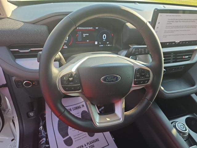 New 2026 Star White Metallic Tri-Coat Ford Active image 18